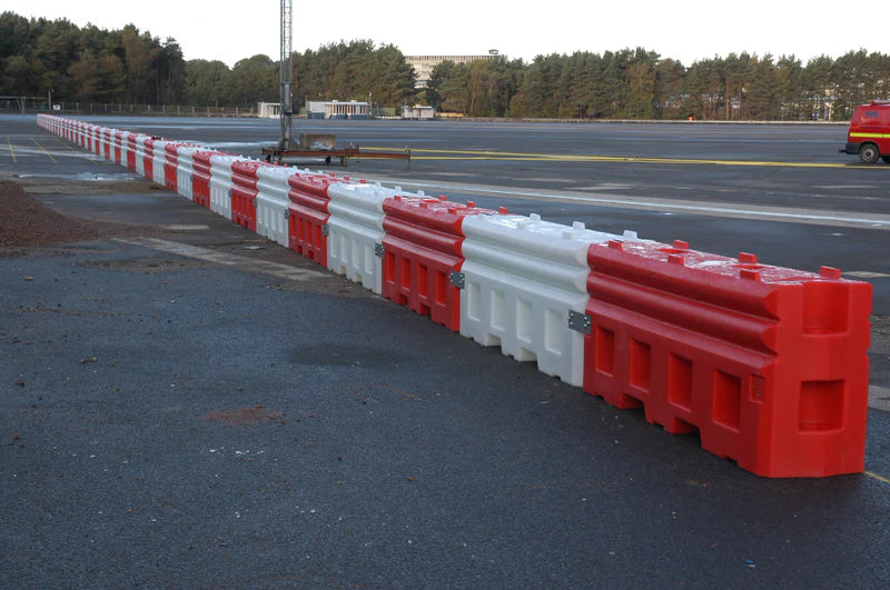 RB22 Water Filled Barrier – 50mph Crash Tested | Fastline Fencing